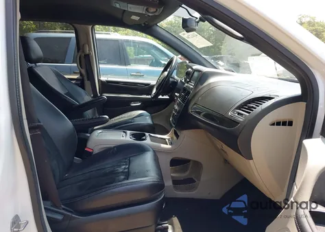 2018 Dodge Grand Caravan Sxt z USA, uszkodzony, nr VIN 2C4RDGCG4JR239295